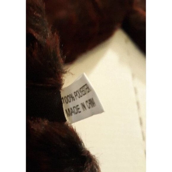 Kenneth Cole Women’s Burgundy Collar Scarf 100% Polyester - Picture 5 of 13